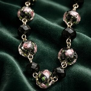 Elegant Black and Floral Beaded Necklace